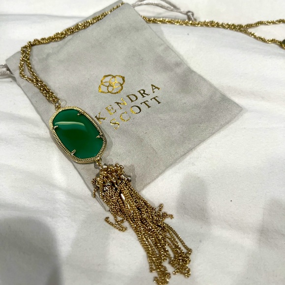 Kendra Scott Jewelry - NWT Kendra Scott necklace